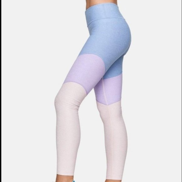 Outdoor Voices Pants - Outdoor voices tri color 7/8 leggings Size Small